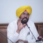 ਐਨਆਰਆਈਜ਼ ਦੀਆਂ ਸ਼ਿਕਾਇਤਾਂ ਲਈ ਵਟਸਐਪ ਨੰਬਰ ਜਾਰੀ, ਗੈਰ-ਕਾਨੂੰਨੀ ਤਰੀਕਿਆਂ ਨਾਲ ਵਿਦੇਸ਼ ਜਾਣ ਤੋਂ ਬਚਣ ਦੀ ਅਪੀਲ – ਮੰਤਰੀ ਕੁਲਦੀਪ ਧਾਲੀਵਾਲ