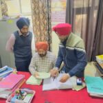 ਤਹਿਸੀਲ ਦਫ਼ਤਰ ਗੁਰਦਾਸਪੁਰ ਦਾ ਵਧੀਕ ਡਿਪਟੀ ਕਮਿਸ਼ਨਰ ਡਾ. ਹਰਜਿੰਦਰ ਸਿੰਘ ਬੇਦੀ ਵੱਲੋਂ ਅਚਾਨਕ ਨਿਰੀਖਣ
