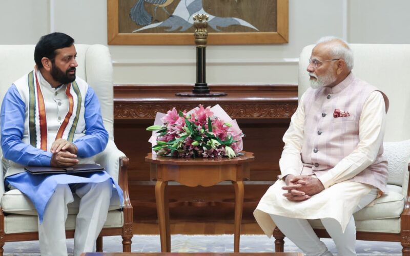 CM ਨਾਇਬ ਸਿੰਘ ਸੈਣੀ ਨੇ ਨਵੀਂ ਦਿੱਲੀ ‘ਚ PM ਮੋਦੀ ਨਾਲ ਕੀਤੀ ਮੁਲਾਕਾਤ