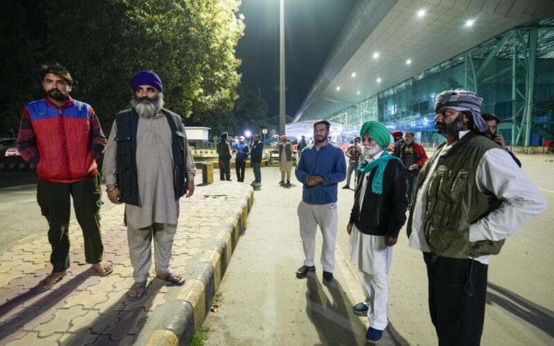 119 ਗੈਰ-ਕਾਨੂੰਨੀ ਪ੍ਰਵਾਸੀਆਂ ਨੂੰ ਲੈ ਕੇ ਅਮਰੀਕੀ ਜਹਾਜ਼ ਪਹੁੰਚਿਆ ਅੰਮ੍ਰਿਤਸਰ, ਅੱਜ ਫਿਰ ਤੀਜ਼ਾ ਜਹਾਜ਼ ਹੋਵੇਗਾ ਲੈਂਡ!