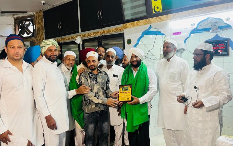 ਈਦ- ਉਲ – ਫਿਤਰ, ਵਿਧਾਇਕ ਕੁਲਵੰਤ ਸਿੰਘ ਨੇ ਦਿੱਤੀ ਮੁਸਲਿਮ ਭਾਈਚਾਰੇ ਦੇ ਲੋਕਾਂ ਨੂੰ ਮੁਬਾਰਕਬਾਦ