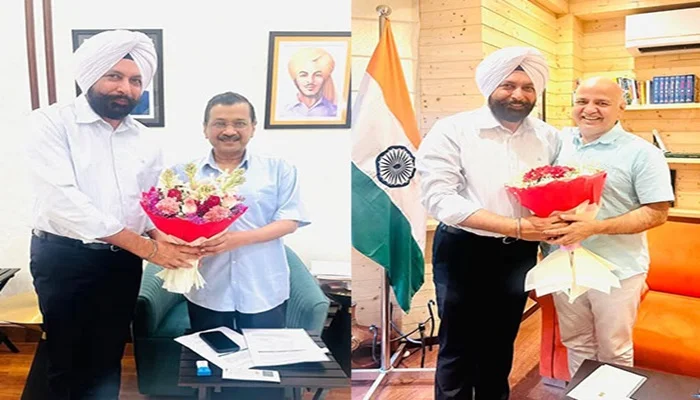 ਚੇਅਰਮੈਨ ਕਰਮਜੀਤ ਸਿੰਘ ਰਿੰਟੂ ਨੇ ਕੇਜਰੀਵਾਲ-ਸਿਸੋਦੀਆ ਨਾਲ ਕੀਤੀ ਮੁਲਾਕਾਤ, ਸ਼ਹਿਰ ਦੇ ਵਿਕਾਸ ‘ਤੇ ਚਰਚਾ!