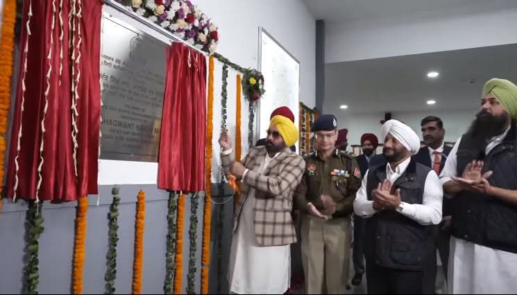 ਮੋਹਾਲੀ ‘ਚ ਹੁਣ ਨਹੀਂ ਟੁੱਟਣਗੇ ਟ੍ਰੈਫਿਕ ਰੂਲ, ਕੈਮਰੇ ਰੱਖਣਗੇ ਨਜਰ, ਹੋਵੇਗਾ ਆਨਲਾਈਨ ਚਲਾਨ