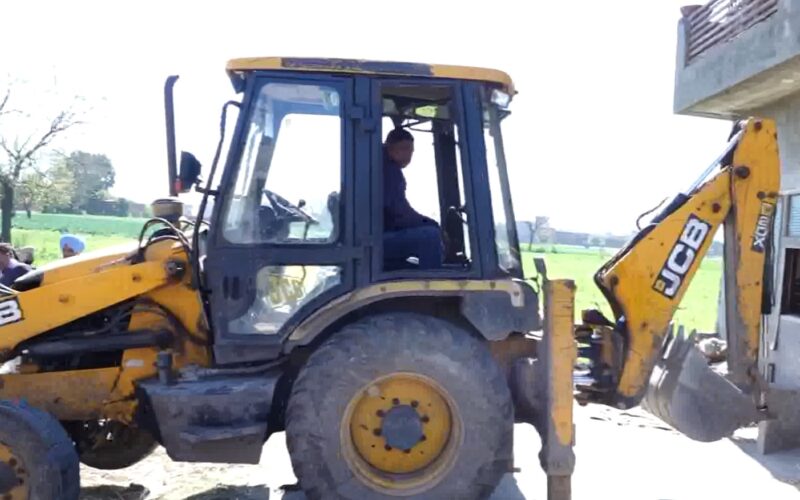 ਯੁੱਧ ਨਸ਼ਿਆਂ ਵਿਰੁੱਧ: ਖੰਨਾ ਪੁਲਿਸ ਨੇ ਮੀਟ ਮਾਰਕੀਟ ‘ਚ 6 ਗੈਰ-ਕਾਨੂੰਨੀ ਜਾਇਦਾਦਾਂ ‘ਤੇ ਚਲਾਇਆ ਬੁਲਡੋਜ਼ਰ