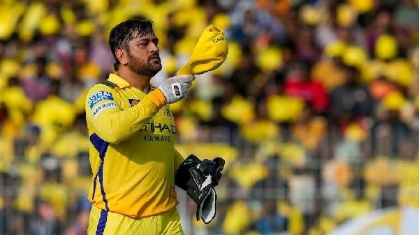 MS Dhoni ਨੂੰ ਇਸ ਦਿੱਗਜ਼ ਨੇ ਕੀਤਾ Job Offer, ਕਿਹਾ- ਹੁਣ ਕ੍ਰਿਕਟ ਖਤਮ…