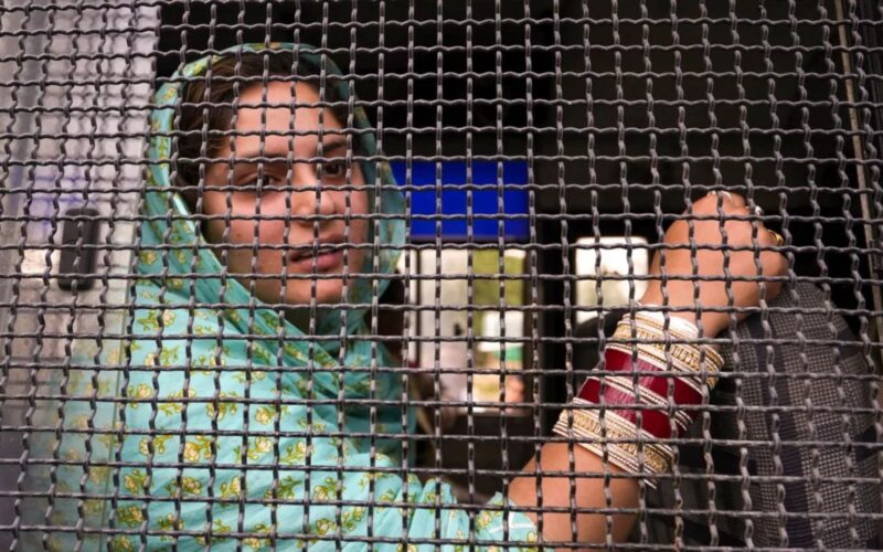 ਪਹਿਲਗਾਮ ਹਮਲੇ ਤੋਂ ਬਾਅਦ ਭਾਰਤ ਦੀ ਸਖ਼ਤ ਕਾਰਵਾਈ: ਪਾਕਿਸਤਾਨੀ ਨਾਗਰਿਕਾਂ ਦੇ ਵੀਜ਼ੇ ਰੱਦ, CRPF ਜਵਾਨ ਦੀ ਪਤਨੀ ਨੂੰ ਵੀ ਦੇਸ਼ ਛੱਡਣਾ ਪਿਆ