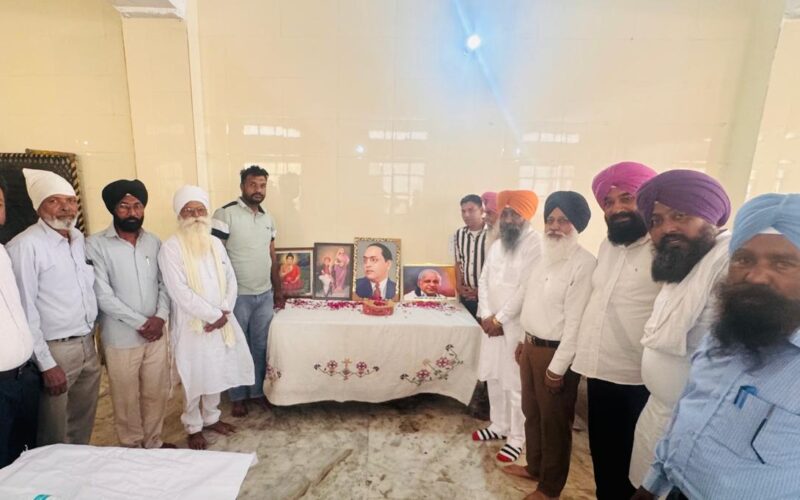ਡੇਰਾਬਸੀ ‘ਚ ਜੋਤੀਬਾ ਰਾਓ ਫੂਲੇ ਅਤੇ ਡਾ. ਅੰਬੇਦਕਰ ਦਾ ਜਨਮ ਦਿਹਾੜਾ ਧੂਮਧਾਮ ਨਾਲ ਮਨਾਇਆ