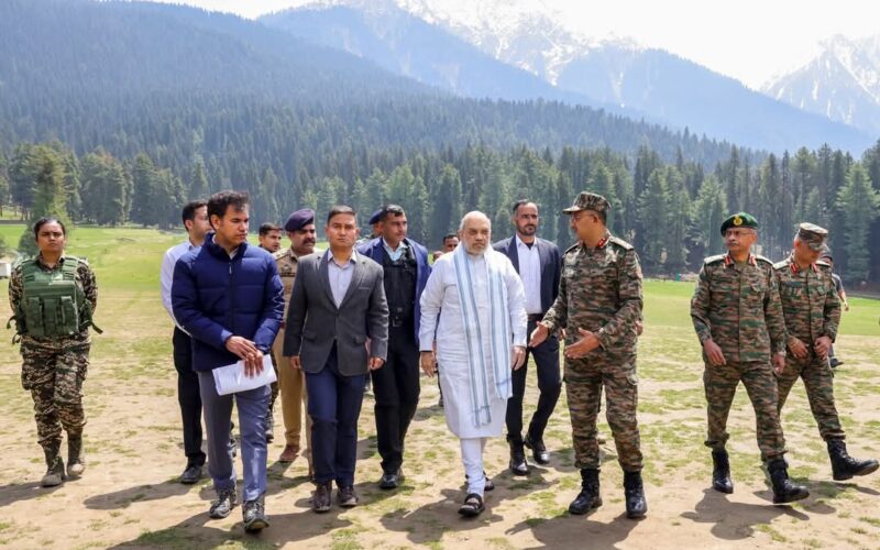 ਪਹਿਲਗਾਮ ਅੱਤਵਾਦੀ ਹਮਲੇ ਤੋਂ ਬਾਅਦ, ਗ੍ਰਹਿ ਮੰਤਰੀ ਅਮਿਤ ਸ਼ਾਹ ਨੇ ਘਟਨਾ ਵਾਲੀ ਥਾਂ ਦਾ ਦੌਰਾ ਕੀਤਾ ਅਤੇ ਸੁਰੱਖਿਆ ਸਥਿਤੀ ਦਾ ਲਿਆ ਜਾਇਜ਼ਾ