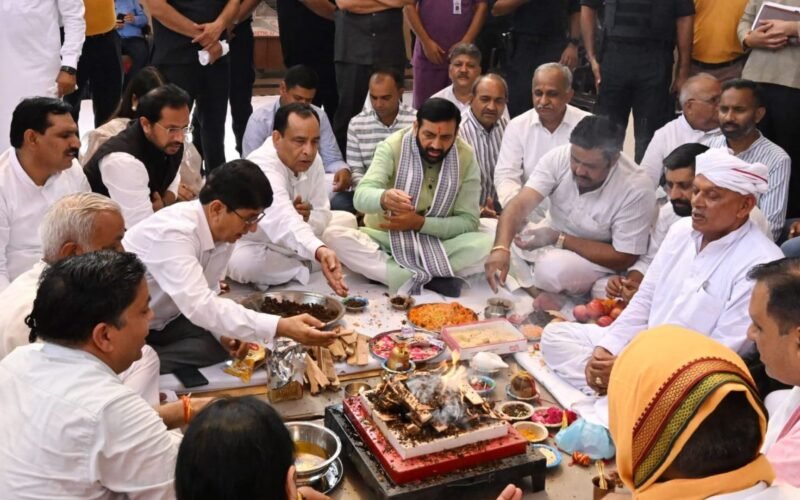 ਹਰਿਆਣਾ ਦੇ ਮੁੱਖ ਮੰਤਰੀ ਨੇ ਸਮਾਲਖਾ ’ਚ ਰਿਸ਼ੀਕੁਲਮ ਵੈਲਨੈਸ ਸੈਂਟਰ ਦਾ ਕੀਤਾ ਉਦਘਾਟਨ, 51 ਲੱਖ ਦੀ ਸਹਾਇਤਾ ਦਾ ਐਲਾਨ
