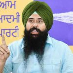 ਮਲਵਿੰਦਰ ਕੰਗ ਦਾ ਬਿੱਟੂ ਨੂੰ ਸਵਾਲ: ਪੰਜਾਬ ਭਾਜਪਾ ਨੂੰ ਕੌਣ ਚਲਾਉਂਦੀ ਹੈ, ਕੀ ਉਹ ਦਿੱਲੀ ਦੀ ਕੇਂਦਰੀ ਲੀਡਰਸ਼ਿਪ ਤੋਂ ਨਿਰਦੇਸ਼ ਨਹੀਂ ਲੈਂਦੀ?