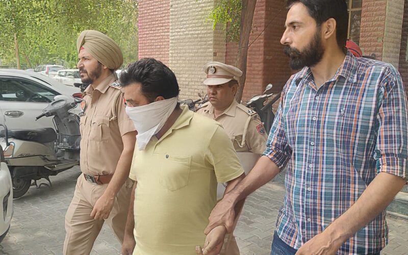 ਬਠਿੰਡਾ ਛਾਉਣੀ ‘ਚ ਦਰਜ਼ੀ ਜਾਸੂਸੀ ਦੇ ਦੋਸ਼ ‘ਚ ਗ੍ਰਿਫ਼ਤਾਰ, ਮਿਲਟਰੀ ਇੰਟੈਲੀਜੈਂਸ ਨੇ ਫੋਨ ਜ਼ਬਤ ਕਰ ਕੇ ਸ਼ੁਰੂ ਕੀਤੀ ਜਾਂਚ