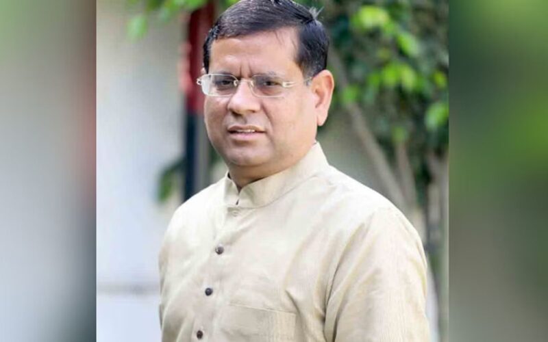खाद्य आपूर्ति विभाग के अधिकारियों के साथ राज्य मंत्री राजेश नागर ने की महत्वपूर्ण बैठक
