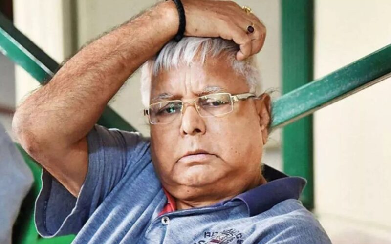 ਡਾ. ਅੰਬੇਡਕਰ ਦੀ ਫੋਟੋ ਦੇ “ਅਪਮਾਨ” ‘ਤੇ ਵਿਵਾਦ ਹੋਇਆ ਤੇਜ, ਸੁਪਰੀਮ ਕੋਰਟ ਕਮਿਸ਼ਨ ਨੇ ਲਾਲੂ ਯਾਦਵ ਨੂੰ ਜਾਰੀ ਕੀਤਾ ਨੋਟਿਸ