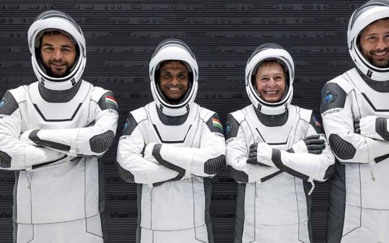 ਭਾਰਤ 41 ਸਾਲ ਬਾਅਦ ਮੁੜ ਸਿਰਜੇਗਾ ਇਤਿਹਾਸ ! ਸੁਭਾਂਸ਼ੂ ਸ਼ੁਕਲਾ 10 ਜੂਨ ਨੂੰ ਹੋਣਗੇ ਪੁਲਾੜ ਲਈ ਰਵਾਨਾ, ਜਾਣੋ ਕੌਣ ਸੀ ਪਹਿਲਾ ਭਾਰਤੀ