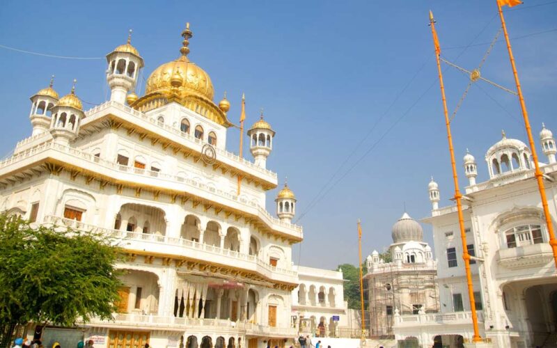 ਤਖ਼ਤਾਂ ਦਾ ਟਕਰਾਓ ਹੋਰ ਤਿੱਖਾ ਹੋਇਆ! ਅਕਾਲ ਤਖ਼ਤ ਨੇ ਸ੍ਰੀ ਪਟਨਾ ਸਾਹਿਬ ਦੇ ਪੰਜ ਪਿਆਰਿਆਂ ਦਾ ਫੈਸਲਾ ਪਲਟਾਇਆ