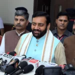 सीईटी परीक्षा में बेहतरीन ड्यूटी निभाने पर पांच कर्मचारी सम्मानित