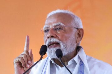 ਸੰਸਦ ‘ਚ NDA ਸੰਸਦੀ ਪਾਰਟੀ ਦੀ ਮੀਟਿੰਗ: PM ਮੋਦੀ ਨੇ ਆਪ੍ਰੇਸ਼ਨ ਸਿੰਦੂਰ ‘ਤੇ ਵਿਰੋਧੀ ਧਿਰ ਨੂੰ ਘੇਰਿਆ, ਕਿਹਾ – “ਇਹ ਮੇਰਾ ਖੇਤਰ ਹੈ”