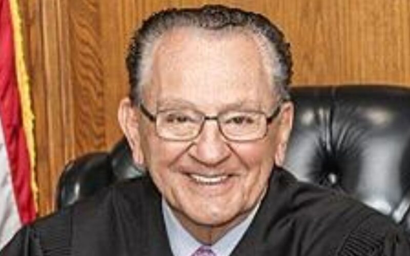ਅਮਰੀਕਾ ਦੇ ਸਭ ਤੋਂ ਚੰਗੇ ਜੱਜ ਫਰੈਂਕ ਕੈਪਰੀਓ ਦਾ ਕੈਂਸਰ ਨਾਲ ਲੜਾਈ ਤੋਂ ਬਾਅਦ 88 ਸਾਲ ਦੀ ਉਮਰ ‘ਚ ਦੇਹਾਂਤ