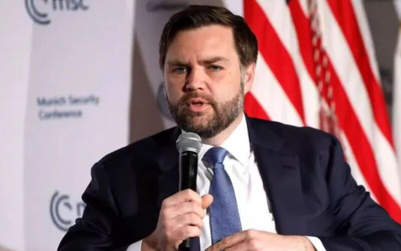 ਰੂਸ ਤੋਂ ਤੇਲ ਖਰੀਦਣ ‘ਤੇ ਅਮਰੀਕਾ ਨੇ ਚੁੱਕਿਆ ਵੱਡਾ ਕਦਮ, ਟਰੰਪ ਪ੍ਰਸ਼ਾਸਨ ਭਾਰਤ ‘ਤੇ ਲਗਾਏਗਾ 50% ਟੈਰਿਫ