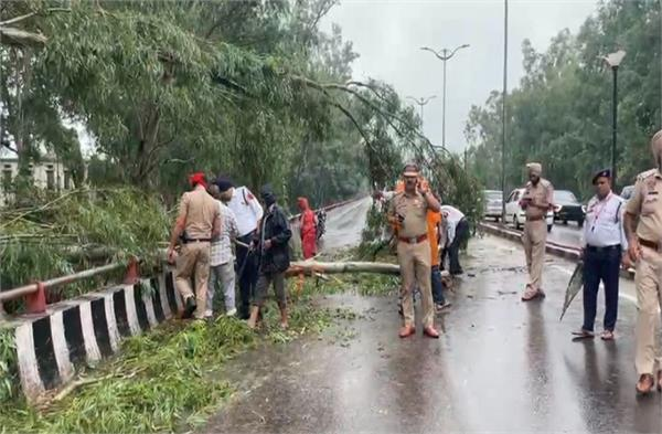 ਜਲੰਧਰ ਵਾਸੀ ਦੇਣ ਧਿਆਨ, ਭਾਰੀ ਮੀਂਹ ਵਿਚਾਲੇ ਆ ਗਈ ਵੱਡੀ ਆਫ਼ਤ