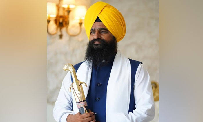 ਪੰਜਾਬੀ ਯੂਨੀਵਰਸਿਟੀ ਵੱਲੋਂ ਭਾਈ ਕਾਨ੍ਹ ਸਿੰਘ ਨਾਭਾ ਰਚਿਤ ਮਹਾਨਕੋਸ਼ ਦੀ ਬੇਅਦਬੀ ਅਤਿ ਨਿੰਦਣਯੋਗ ਤੇ ਸਿੱਖ ਵਿਰੋਧੀ ਮਾਨਸਿਕਤਾ ਦਾ ਪ੍ਰਗਟਾਵਾ- ਜਥੇਦਾਰ ਗੜਗੱਜ