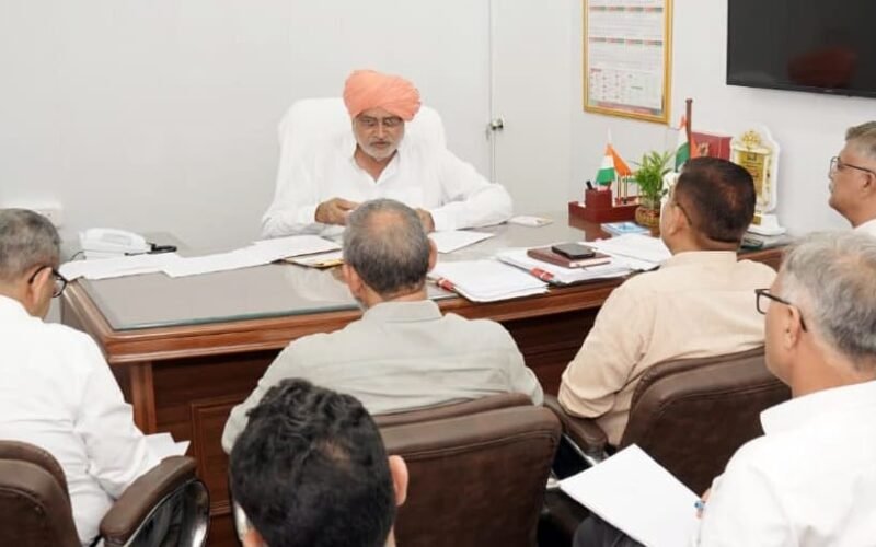 सेवा पखवाड़ा को सफल बनाने के लिए कृषि मंत्री ने अधिकारियों को दिए दिशा-निर्देश