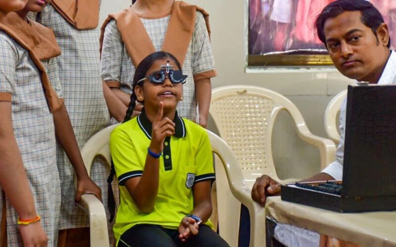 ਭਵਿੱਖ ਲਈ ਖ਼ਤਰੇ ਦੀ ਘੰਟੀ: ਬੱਚਿਆਂ ਦੀ ਤੇਜ਼ੀ ਨਾਲ ਘੱਟ ਰਹੀ ਨਜ਼ਰ, ਫੌਜ ਤੇ ਹਵਾਈ ਸੈਨਾ ਦੀ ਭਰਤੀ ਨੂੰ ਵੀ ਕਰ ਸਕਦੀ ਪ੍ਰਭਾਵਿਤ