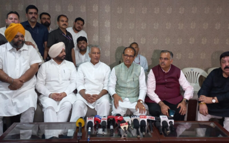 ਕੇਂਦਰੀ ਮੰਤਰੀ ਸ਼ਿਵਰਾਜ ਸਿੰਘ ਚੌਹਾਨ ਪੁੱਜੇ ਪੰਜਾਬ, ਹੜ੍ਹ ਪ੍ਰਭਾਵਿਤ ਇਲਾਕਿਆਂ ਦਾ ਕਰਨਗੇ ਦੌਰਾ