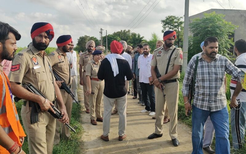 ਬਠਿੰਡਾ ‘ਚ ਦੋ ਧਮਾਕੇ, ਪਿਓ-ਪੁੱਤ ਝੁਲਸੇ, ਇਲਾਜ ਜਾਰੀ