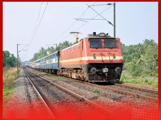 ਰੇਲਗੱਡੀ ’ਚ ਚੜ੍ਹਦਿਆਂ ਅਚਾਨਕ ਡਿੱਗੀ ਔਰਤ, ਵਢੀਆਂ ਗਈਆਂ ਦੋਵੇਂ ਲੱਤਾਂ