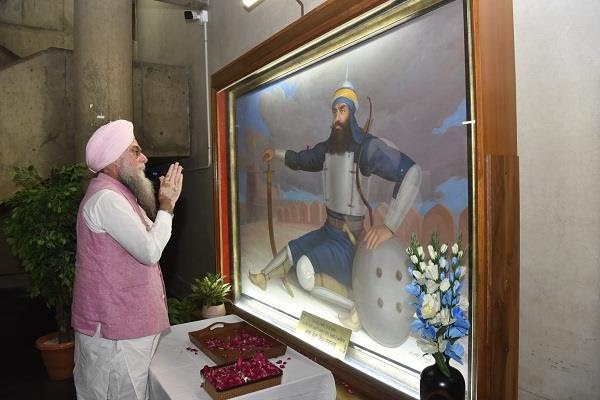 ਕੁਲਤਾਰ ਸਿੰਘ ਸੰਧਵਾਂ ਵੱਲੋਂ ਮਹਾਨ ਯੋਧੇ ਬਾਬਾ ਬੰਦਾ ਸਿੰਘ ਬਹਾਦਰ ਨੂੰ ਜਨਮ ਦਿਵਸ ‘ਤੇ ਸ਼ਰਧਾ ਦੇ ਫੁੱਲ ਭੇਂਟ