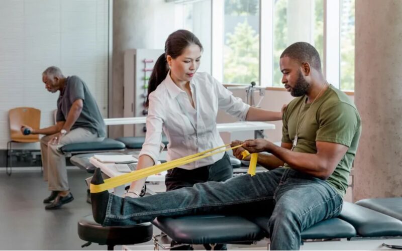 ਹੱਡੀਆਂ ਦੇ ਰੋਗਾਂ ਦਾ ਇਲਾਜ ਸਿਰਫ਼ ਦਵਾਈਆਂ ਹੀ ਨਹੀਂ, ਫਿਜ਼ੀਓਥੈਰੇਪੀ ਵੀ ਰਾਮਬਾਣ ਇਲਾਜ