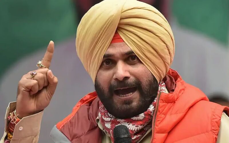 ਨਵਜੋਤ ਸਿੱਧੂ ਪੰਜਾਬ ਦੀ ਰਾਜਨੀਤੀ ‘ਚ ਸਰਗਰਮ, ਕਾਂਗਰਸ ਹਾਈਕਮਾਨ ਕਰ ਰਹੀ ਹੈ ਖ਼ਾਸ ਤਿਆਰੀ!