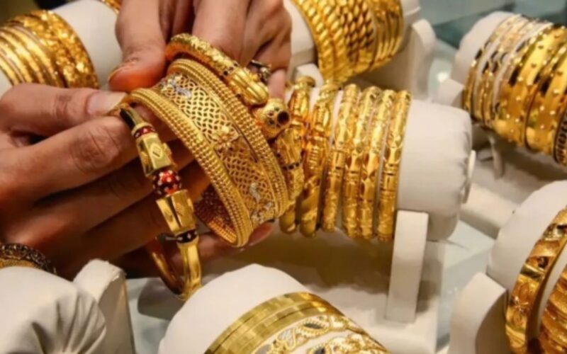 ਸੋਨਾ 1.27 ਲੱਖ ਰੁਪਏ ਤੋਂ ਪਾਰ, ਇਤਿਹਾਸ ‘ਚ ਪਹਿਲੀ ਵਾਰ ਕੀਮਤ ਨਵੀਂ ਸਿਖਰ ‘ਤੇ ਪਹੁੰਚੀ