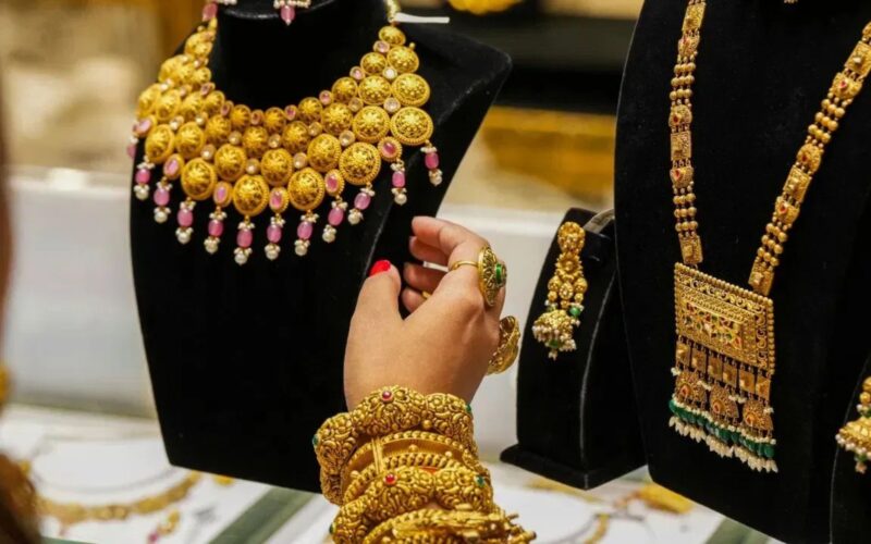 ਸੋਨੇ ਤੇ ਚਾਂਦੀ ਦੀਆਂ ਕੀਮਤਾਂ ਡਿੱਗੀਆਂ, ਖਰੀਦਦਾਰਾਂ ਨੂੰ ਰਾਹਤ; ਦਿੱਲੀ ‘ਚ ਸੋਨਾ ₹1.20 ਲੱਖ ਤੋਂ ਹੇਠਾਂ