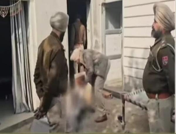 ਪਤਨੀ ਦੀ ਮੌਤ ਮਗਰੋਂ ਪਤੀ ਨੇ ਲਾਇਆ ਮੌਤ ਨੂੰ ਗਲੇ, ਦੇਖੋ ਖ਼ਬਰ !