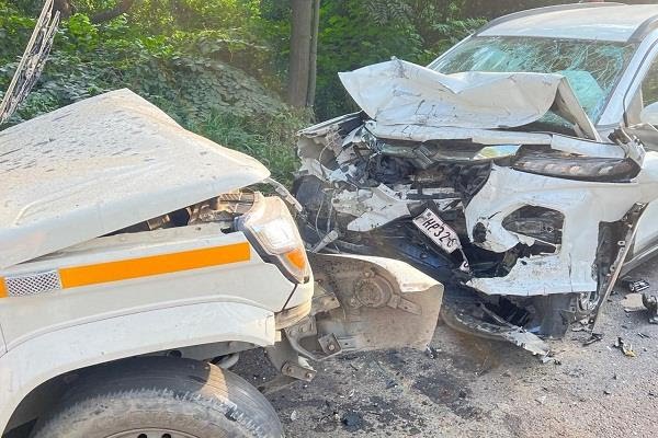 ਪੰਜਾਬ ਦੇ ਵਿਧਾਇਕ ਦੀ ਗੱਡੀ ਭਿਆਨਕ ਹਾਦਸੇ ਦਾ ਸ਼ਿਕਾਰ, ਗੱਡੀ ‘ਚ ਖ਼ੁਦ ਬੈਠੇ ਸੀ MLA