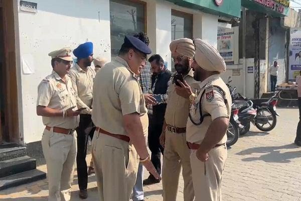 ਪੰਜਾਬ ਪੁਲਸ ਦੇ ASI ਨੂੰ ਲੱਗੀ ਗੋਲੀ, ਰੇਡ ਦੌਰਾਨ ਨਸ਼ਾ ਤਸਕਰ ਨੇ ਕੀਤੀ ਫਾਇਰਿੰਗ
