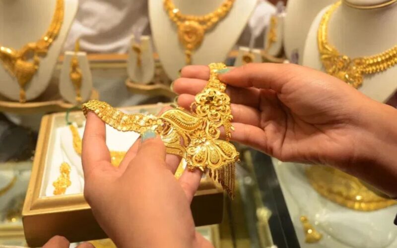 ਡਾਲਰ ਦੀ ਮਜ਼ਬੂਤੀ ਕਾਰਨ ਸੋਨੇ ਤੇ ਚਾਂਦੀ ਦੀਆਂ ਕੀਮਤਾਂ ‘ਚ ਗਿਰਾਵਟ