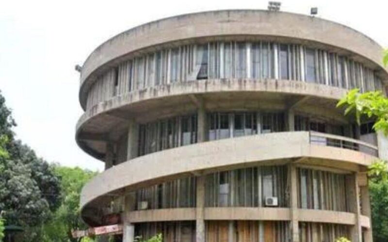 ਪੰਜਾਬ ਯੂਨੀਵਰਸਿਟੀ ਨੇ IAS 2026 ਕਰੈਸ਼ ਕੋਰਸ ਲਈ ਖੋਲ੍ਹੇ ਦਾਖਲੇ