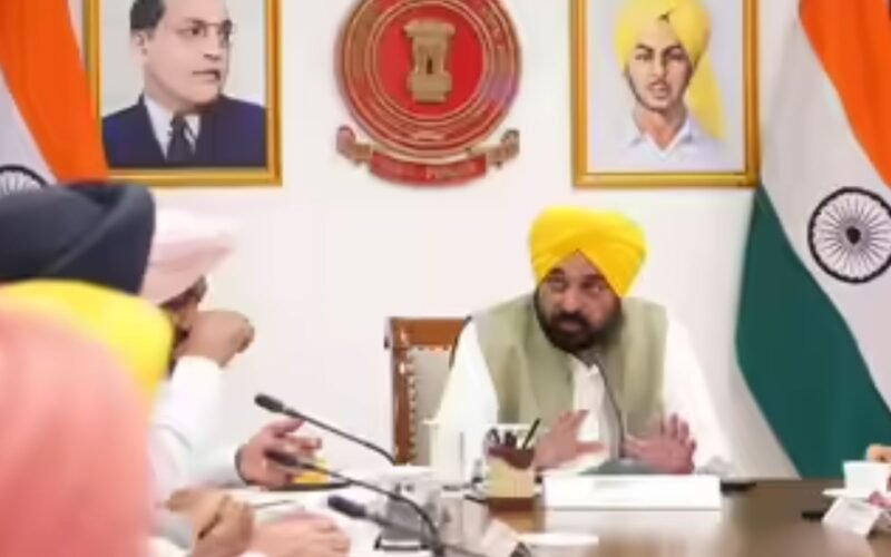 ਪੰਜਾਬ ਸਰਕਾਰ ਦੀ “ਲੋਕ ਪਹਿਲਾਂ” ਨੀਤੀ ਦਾ ਪ੍ਰਭਾਵ: ਸਿਹਤ ਤੇ ਸਿੱਖਿਆ ਦੀਆਂ ਫੋਟੋਆਂ ਸੋਸ਼ਲ ਮੀਡੀਆ ‘ਤੇ ਵਾਇਰਲ, ਲੋਕਾਂ ਨੇ ਕਿਹਾ, ਸਾਡੀਆਂ ਜ਼ਰੂਰਤਾਂ ਨੂੰ ਸਮਝਦੀ ਹੈ “ਮਾਨ ਸਰਕਾਰ “