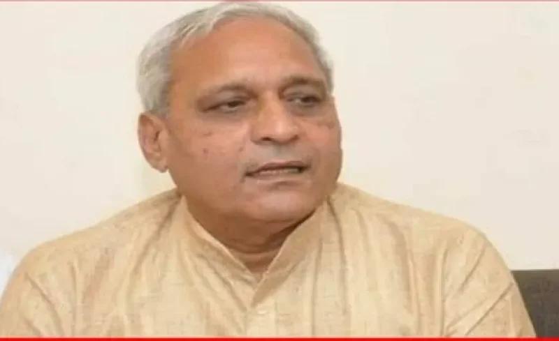 राष्ट्रीय पेंटिंग वर्कशॉप में शिरकत करने वाले कलाकारों का मंत्री रणबीर गंगवा ने बढ़ाया हौसला