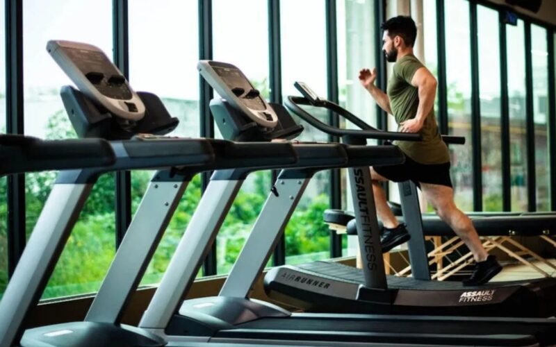 ਕਸਰਤ ਕਰਦੇ ਸਮੇਂ ਇਹਨਾਂ ਆਮ ਗਲਤੀਆਂ ਤੋਂ ਬਚੋ, ਇਹ ਤੁਹਾਡੀ ਸਿਹਤ ਲਈ ਨੁਕਸਾਨਦੇਹ ਹੋ ਸਕਦੀਆਂ