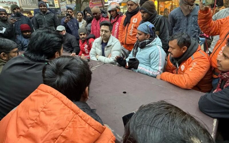 10-ਮਿੰਟ ਦੀ ਡਿਲੀਵਰੀ ਬ੍ਰੇਕ: ਬਲਿੰਕਿਟ, ਜ਼ੈਪਟੋ, ਜ਼ੋਮੈਟੋ ਤੇ ਸਵਿਗੀ ਨੇ ਸਮਾਂ ਸੀਮਾ ਹਟਾਈ, ਗਿਗ ਵਰਕਰਾਂ ਨੂੰ ਦਿੱਤੀ ਰਾਹਤ