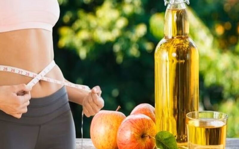 ਤੇਜ਼ੀ ਨਾਲ ਭਾਰ ਘਟਾਉਣ ਦੀ ਕੋਸ਼ਿਸ਼ ‘ਚ ਤੁਹਾਡੀ ਸਿਹਤ ਖਤਰੇ ‘ਚ! ਮਾਹਰ ਸੇਬ ਸਾਈਡਰ ਸਿਰਕੇ ਦੇ ਵਿਰੁੱਧ ਦਿੰਦੇ ਚੇਤਾਵਨੀ