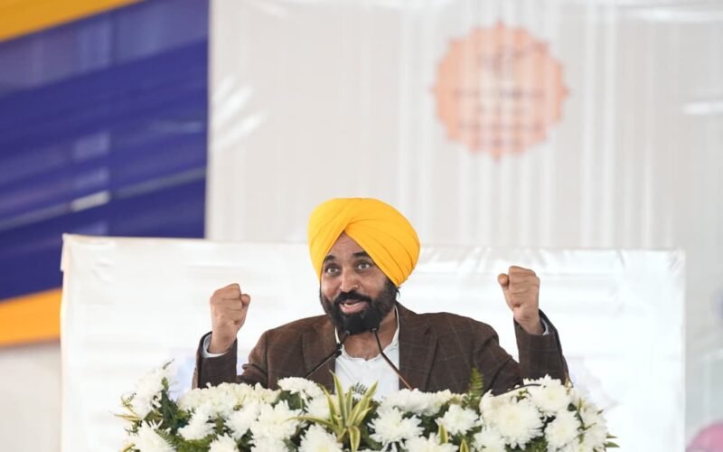 ਸ੍ਰੀ ਗੁਰੂ ਗ੍ਰੰਥ ਸਾਹਿਬ ਦੇ 169 ਲਾਪਤਾ ਸਰੂਪ ਮਿਲੇ; ਇਹ ਪ੍ਰਾਪਤੀ ਨਹੀਂ, ਸਗੋਂ ਸਾਡਾ ਫ਼ਰਜ਼ ਹੈ: ਮੁੱਖ ਮੰਤਰੀ ਭਗਵੰਤ ਸਿੰਘ ਮਾਨ