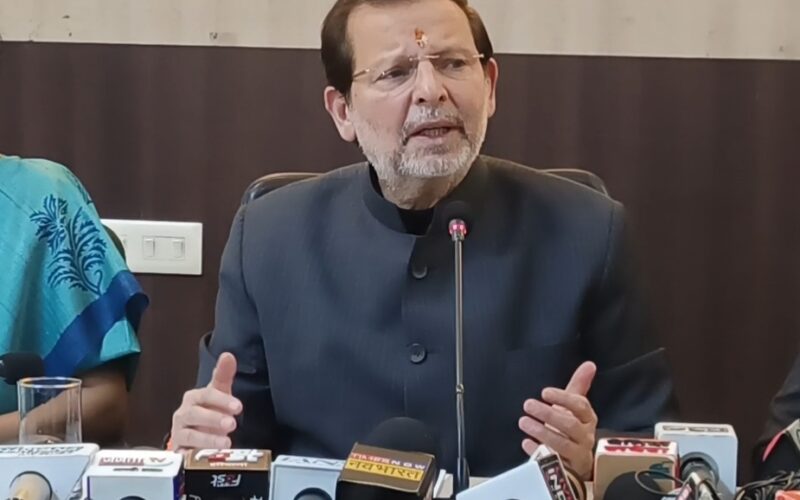 शहीदों के बलिदान और जवानों की मुस्तैदी से सशक्त हो रहा है देश – डॉ अरविंद शर्मा