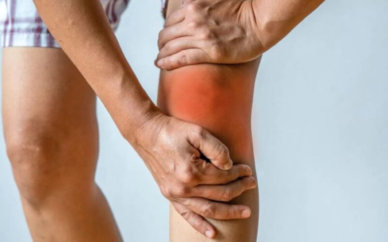 ਗੋਡਿਆਂ ਦਾ ਦਰਦ: ਵਿਟਾਮਿਨ ਦੀ ਕਮੀ ਜਾਂ ਗਠੀਆ? ਕਾਰਨ ਤੇ ਰੋਕਥਾਮ ਜਾਣੋ