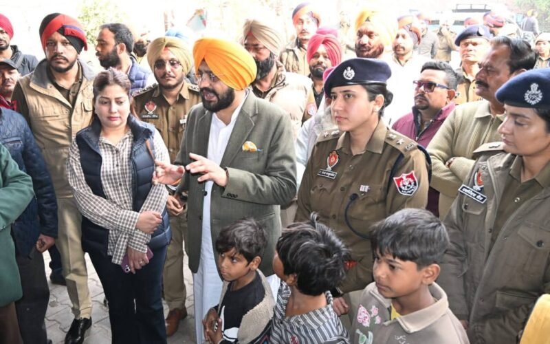 ਆਪਰੇਸ਼ਨ ਪਰਹਾਰ–2 ਤਹਿਤ ਪੰਜਾਬ ਪੁਲਿਸ ਦੀ ਇਨਕਲਾਬੀ ਪਹਿਲ, ਨਸ਼ਾ ਤਸਕਰੀ ਦੇ ਹੋਟ ਸਪੋਟ ਇਲਾਕੇ ਗੋਦ ਲੈਣ ਦੀ ਸ਼ੁਰੂਆਤ