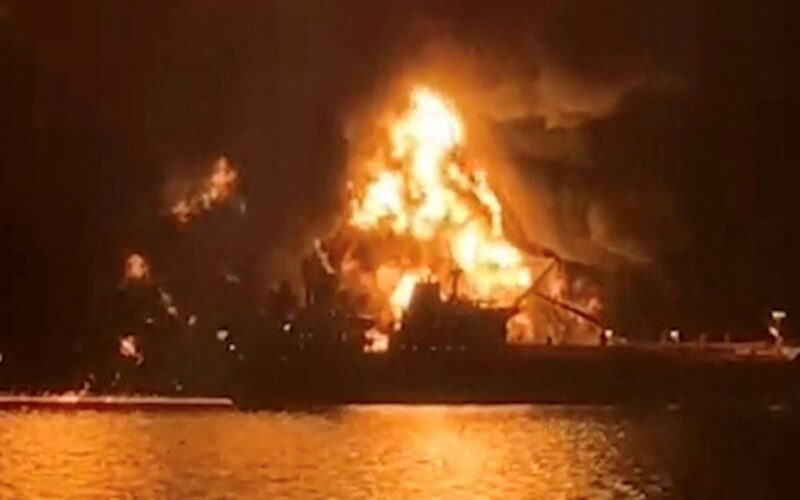 ਈਰਾਨ ਨੇ ਅਮਰੀਕੀ ਤੇਲ ਟੈਂਕਰ ‘ਤੇ ਕੀਤਾ ਹਮਲਾ, ਇੱਕ ਭਾਰਤੀ ਦੀ ਮੌਤ; ਚਾਲਕ ਦਲ ਦੇ 15 ਮੈਂਬਰਾਂ ਨੂੰ ਸੁਰੱਖਿਅਤ ਬਚਾ ਲਿਆ